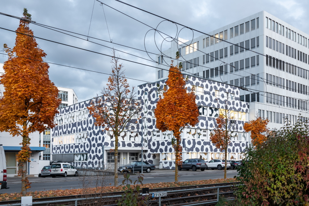 2021_sw 35 House facade finished in Stuttgart (Germany)