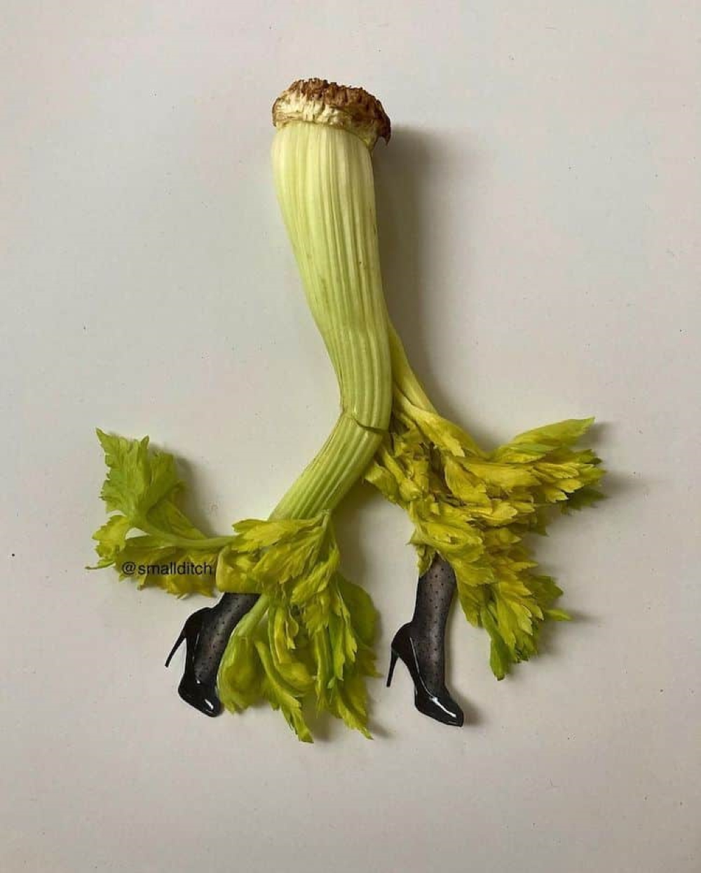 Stalk celery trousers