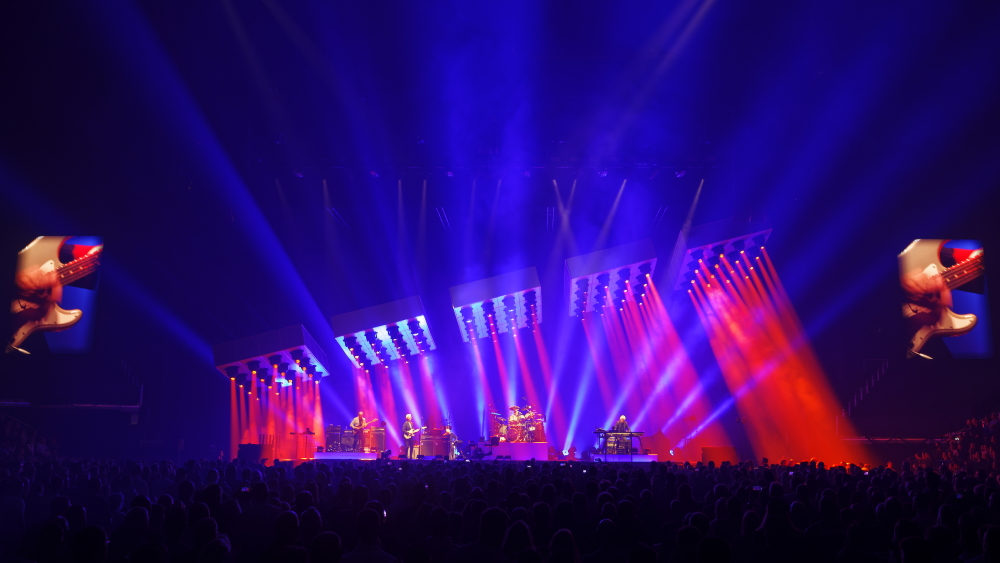 Genesis_The Last Domino Tour_Woodroffe Bassett Design | Lighting Design: Roland Greil & Patrick Woodroffe